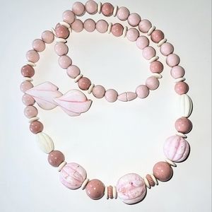 AVON "BURST OF SPRING" PINK & IVORY BEAD NECKLACE - BARREL CLASP